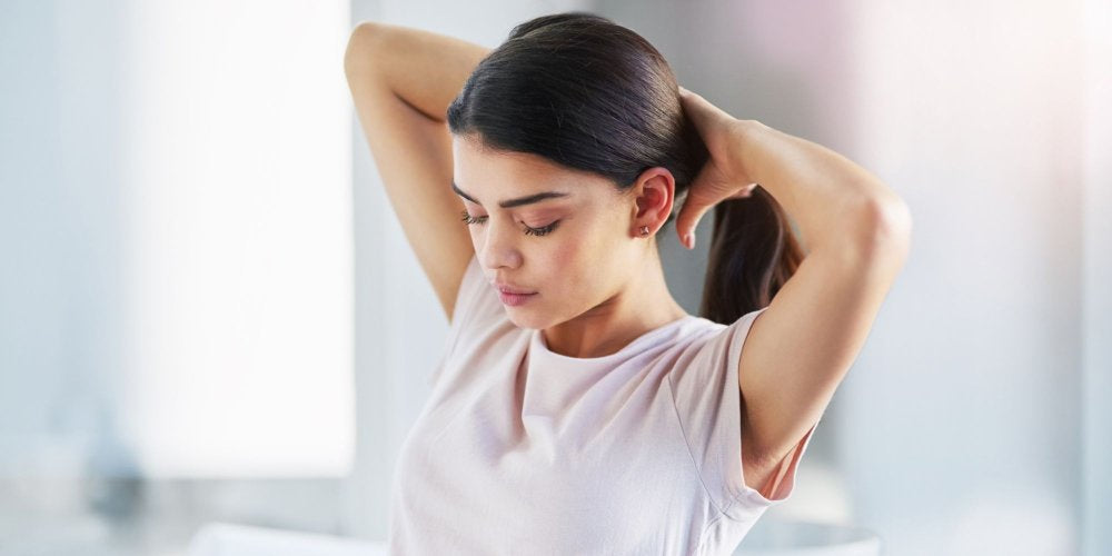 Les erreurs qui fragilisent vos cheveux au quotidien (et comment les éviter !)