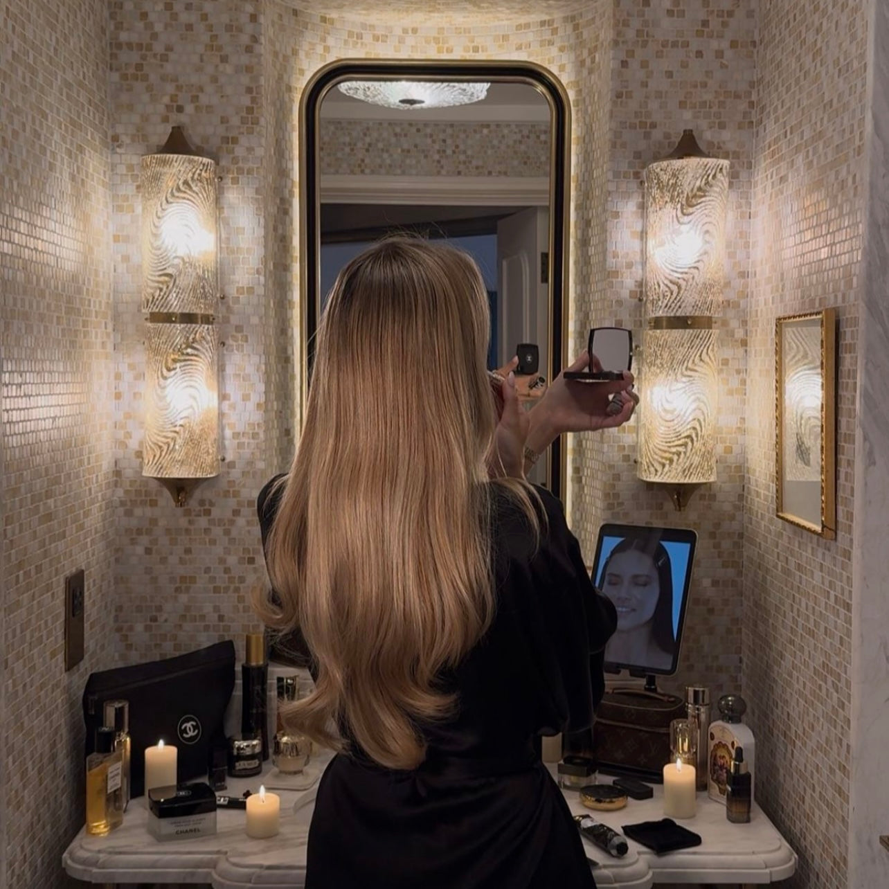 Comment éviter les frisottis durablement ?