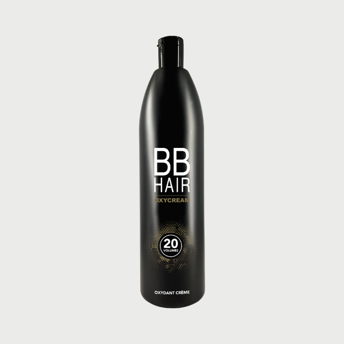 https://cdn.shopify.com/s/files/1/0849/0457/5309/files/BBHair_Oxy_20vol_1L.png?v=1736596002