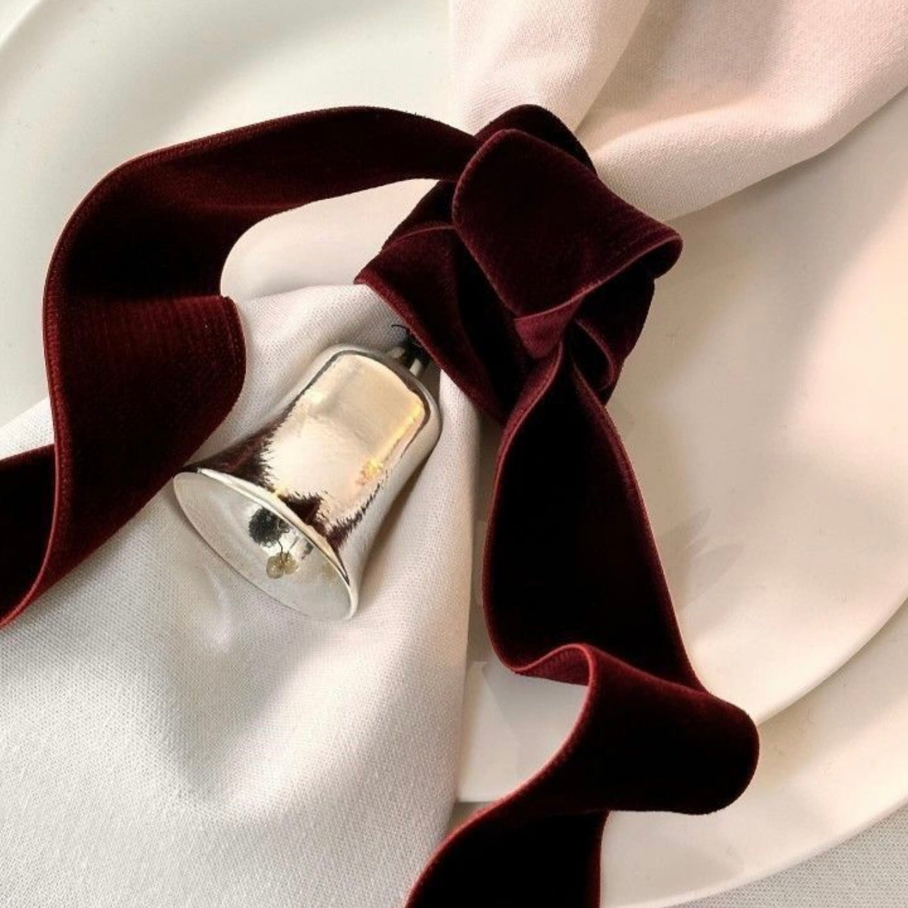 Idées cadeaux cheveux à offrir (ou à s’offrir) pour Noël 🎁